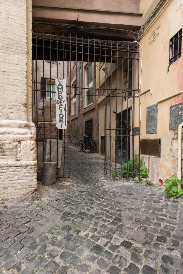 Campo De' Fiori Appartamento Via Di Grotta Pinta Рим Экстерьер фото